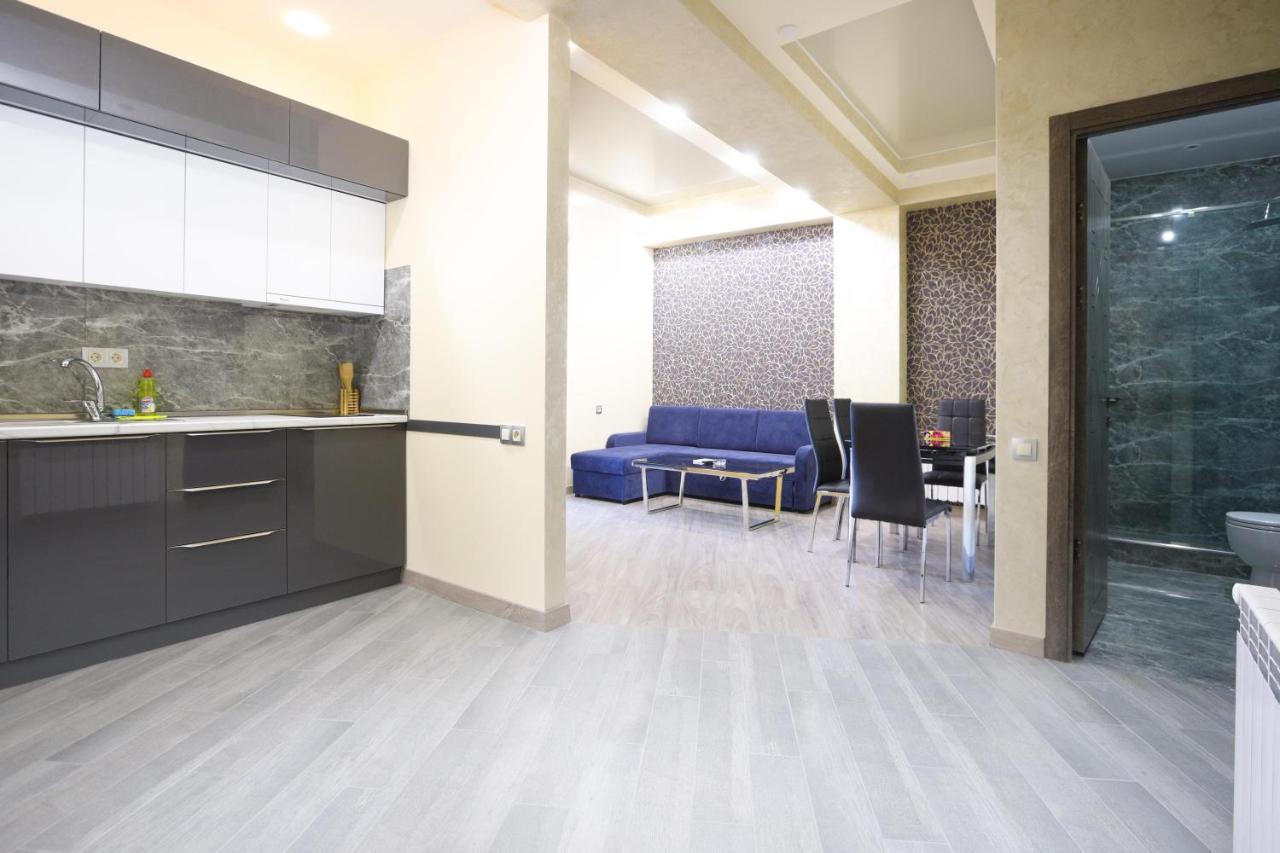 Stay Inn Apartments Near Dalma Garden Mall Єреван Екстер'єр фото