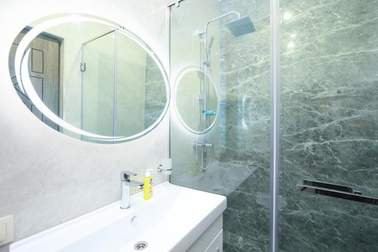 Stay Inn Apartments Near Dalma Garden Mall Єреван Екстер'єр фото