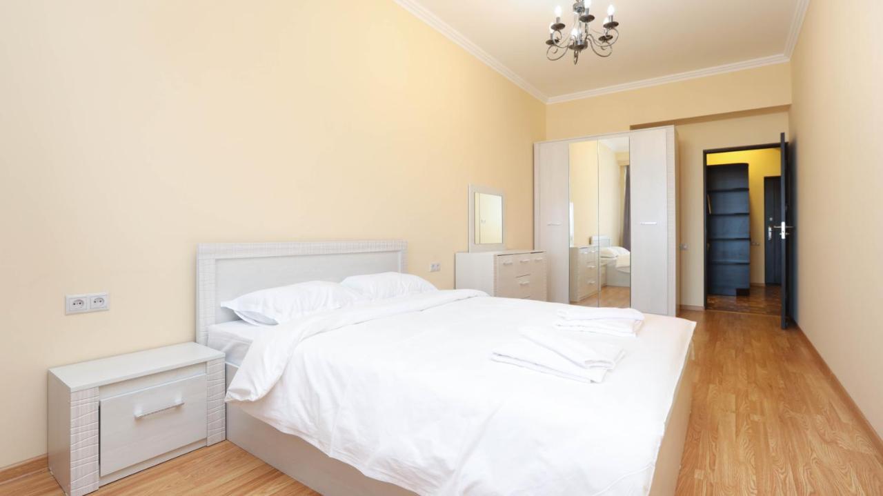Stay Inn Apartments Near Dalma Garden Mall Єреван Екстер'єр фото