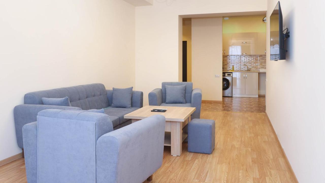 Stay Inn Apartments Near Dalma Garden Mall Єреван Екстер'єр фото